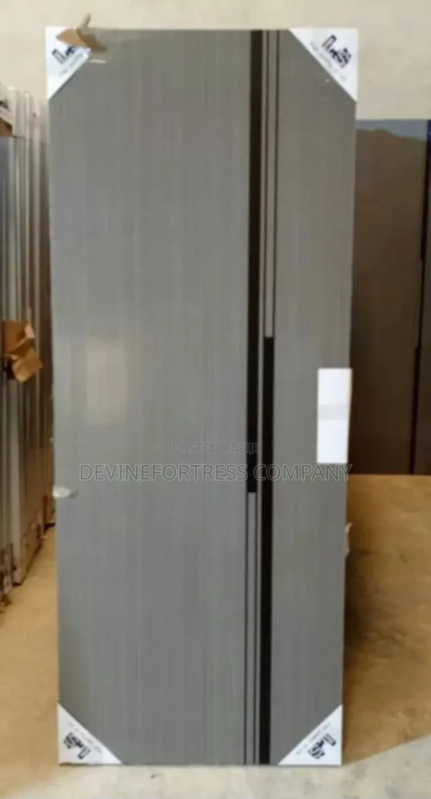 Bedroom Doors Come With All The Accessories · Photo 1