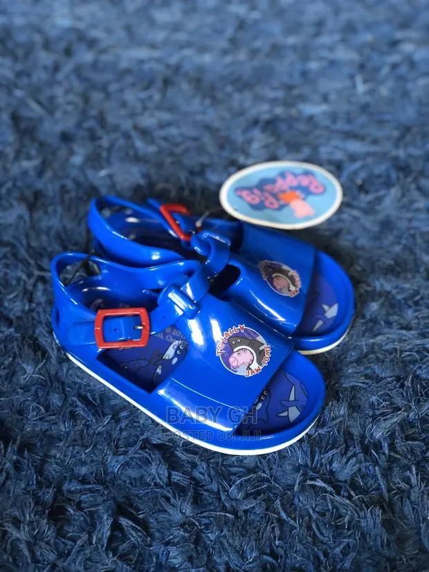 Peppa Pig Sandals · Photo 1