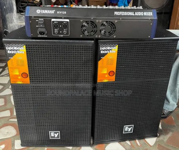 Electro-Voice Half-Range Speakers With 12channel Powered Mixer · Photo 1