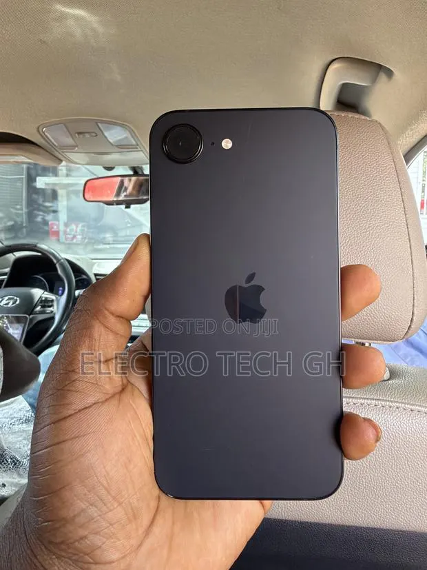 Apple iPhone 16e 128 GB Black