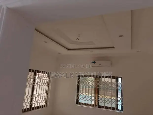 2bdrm Apartment in Madina Social for rent