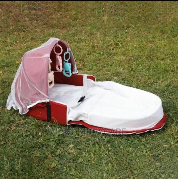 Portable Baby Bed · Photo 7