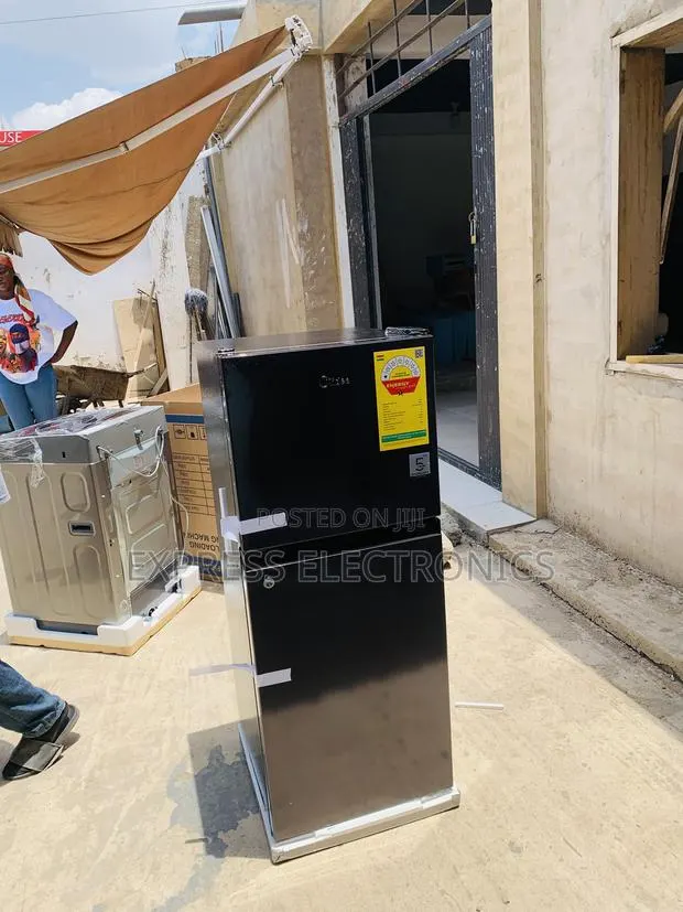 Brand New Blavk Double Door 127l Fridge Midea Black · Photo 1