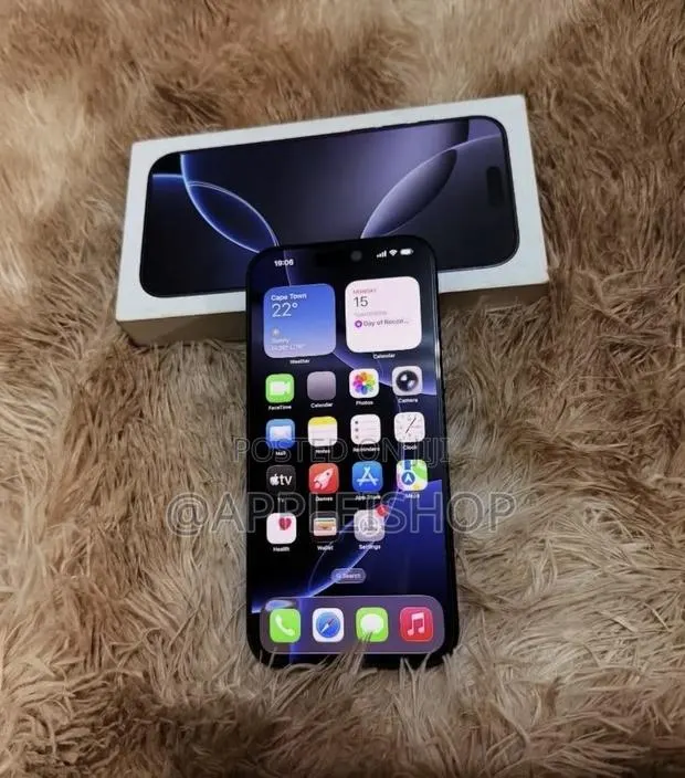 Apple iPhone 16 Pro Max 512 GB · Photo 1
