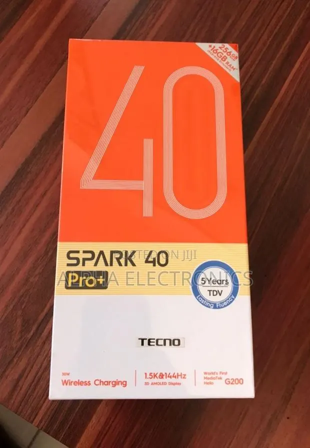 New Tecno Spark 40 Pro+ 256 GB Gold · Photo 1