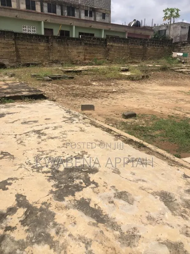 Plot of Land Is on Sales Around Knust · Photo 1