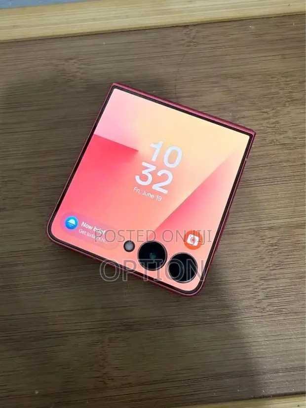 New Samsung Galaxy Z Flip7 512 GB Red · Photo 1