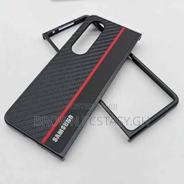 Carbon Fiber Case for Galaxy Fold 3 and Fold 5 · Photo 8