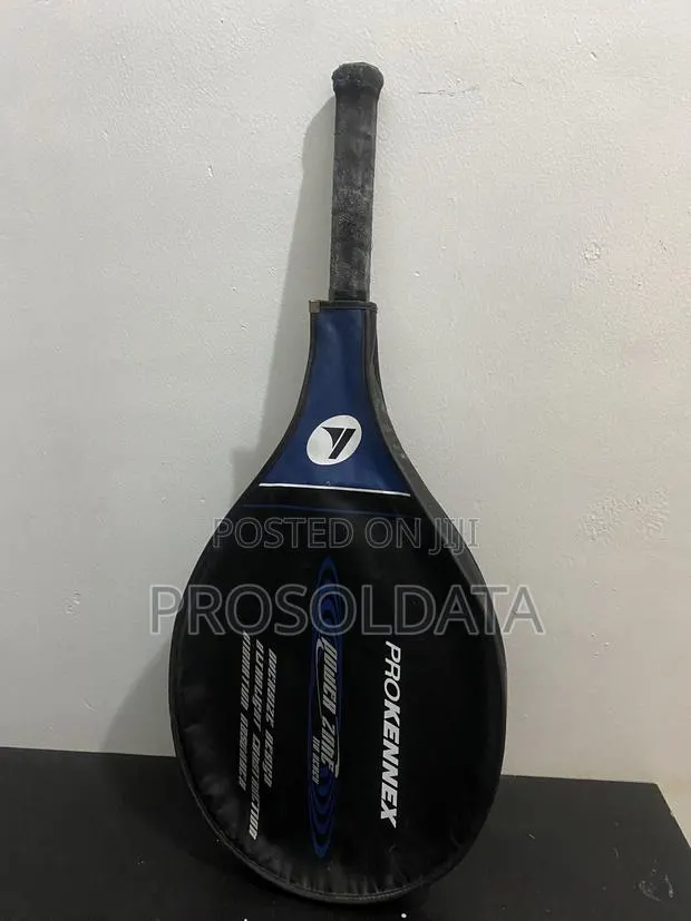Pro Tennis Racket · Photo 1