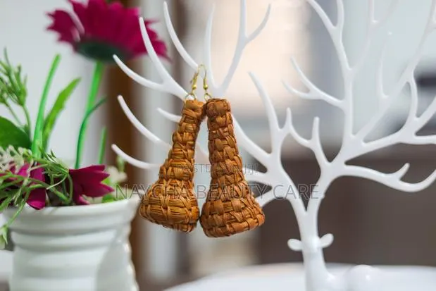 Rattan Earring · Photo 1
