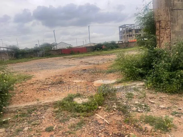 16 Acers Land for Sale at Tema · Photo 1