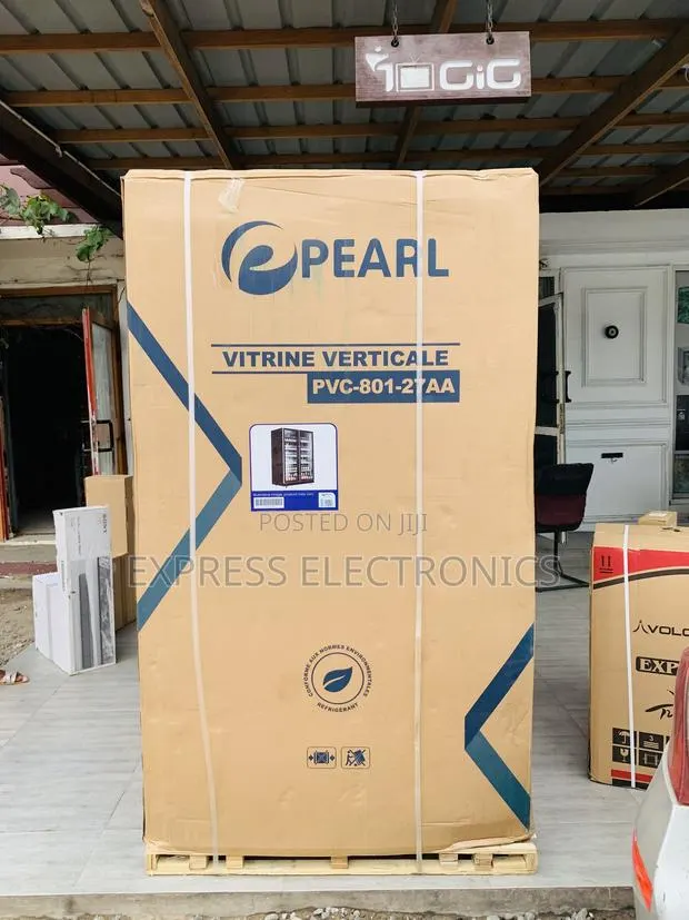Highly Recommended Pearl PVC-801-27AA 690L Double-Door Glass Display · Photo 1