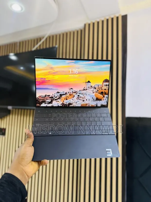 Laptop Dell XPS 13 9320 16GB Intel Core i7 SSD 512GB · Photo 1