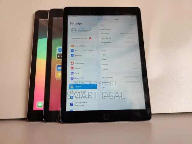 Apple iPad 10.2 (2019) 64 GB Gray · Photo 1