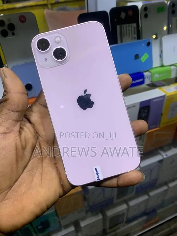 Apple iPhone 13 128 GB Pink · Photo 1