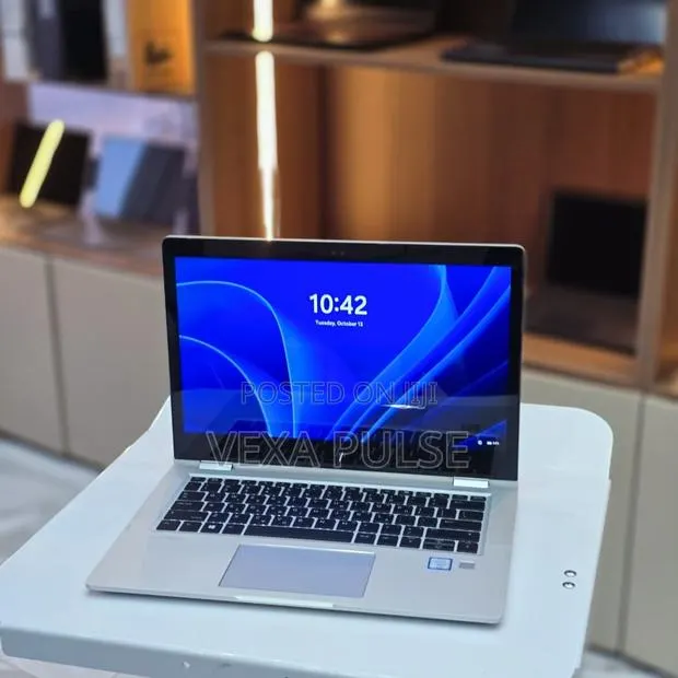 Laptop HP EliteBook x360 1030 G2 8GB Intel Core i5 SSD 256GB · Photo 1