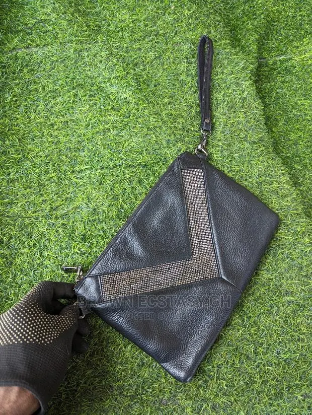 Clutch Bag (Uk Used) · Photo 1