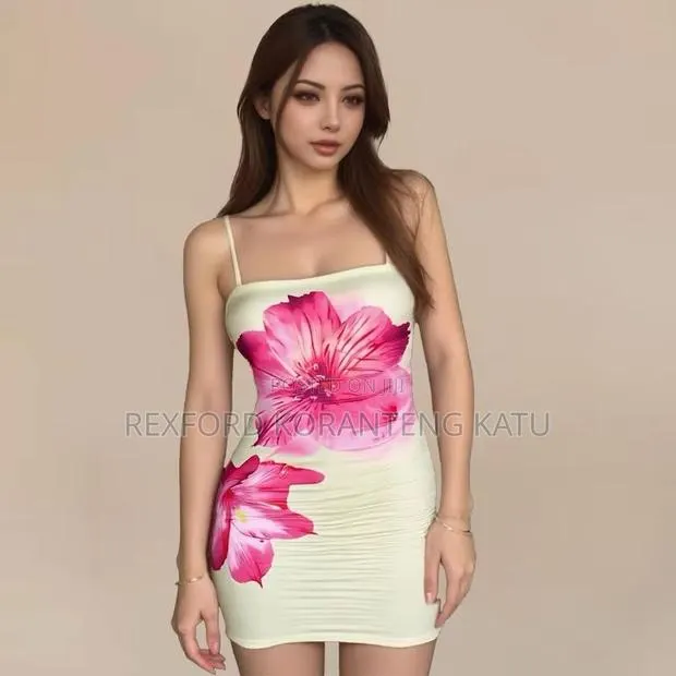 Floral Dress · Photo 1