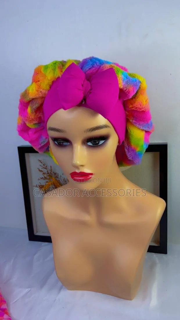 Fluffy Bonnet · Photo 1