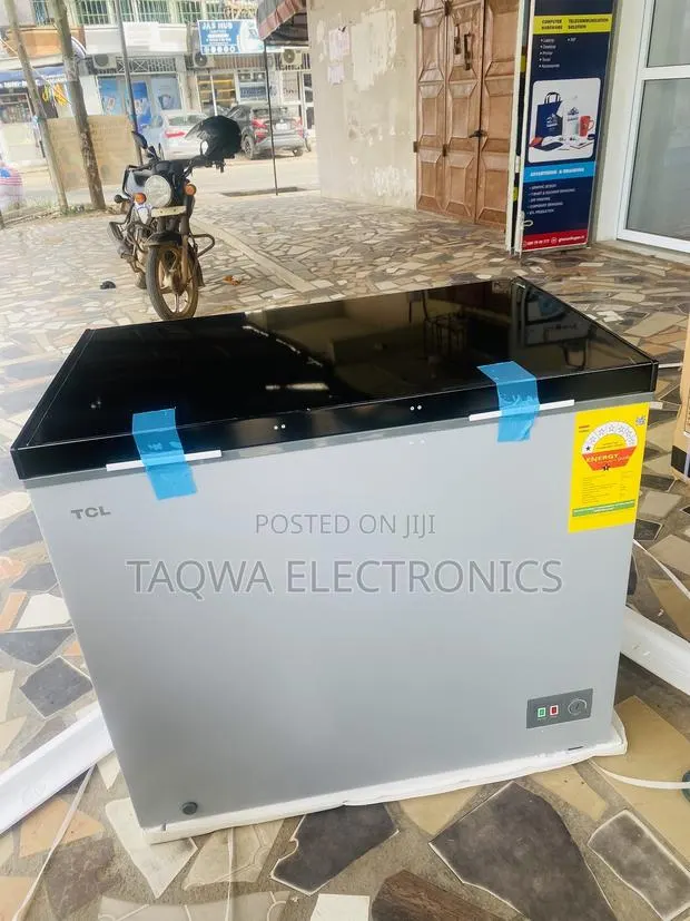 TCL Gray Color 251 Litres Chest Freezer · Photo 1