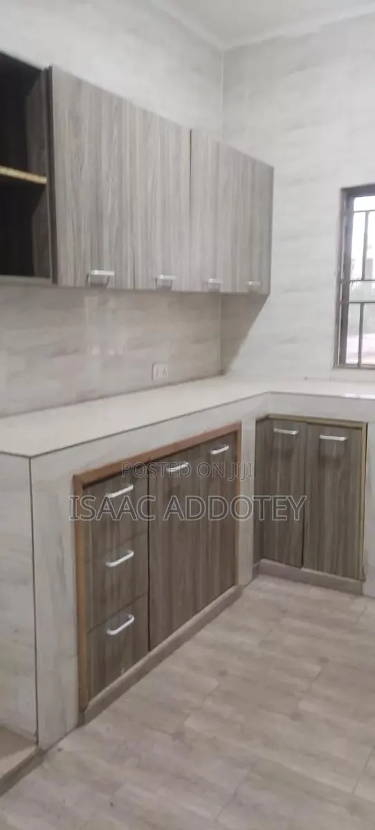 3bdrm Apartment in Spintex Kotobabi No2, Baatsona Total for rent · Photo 1