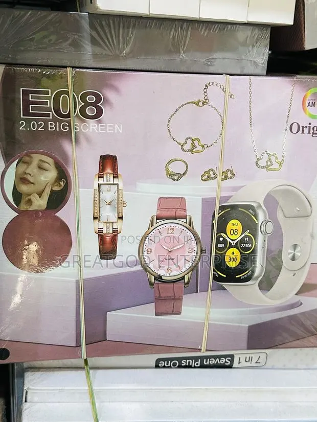 E08 7-in-1 Smartwatch and Luxury Gift Box Set T · Photo 1