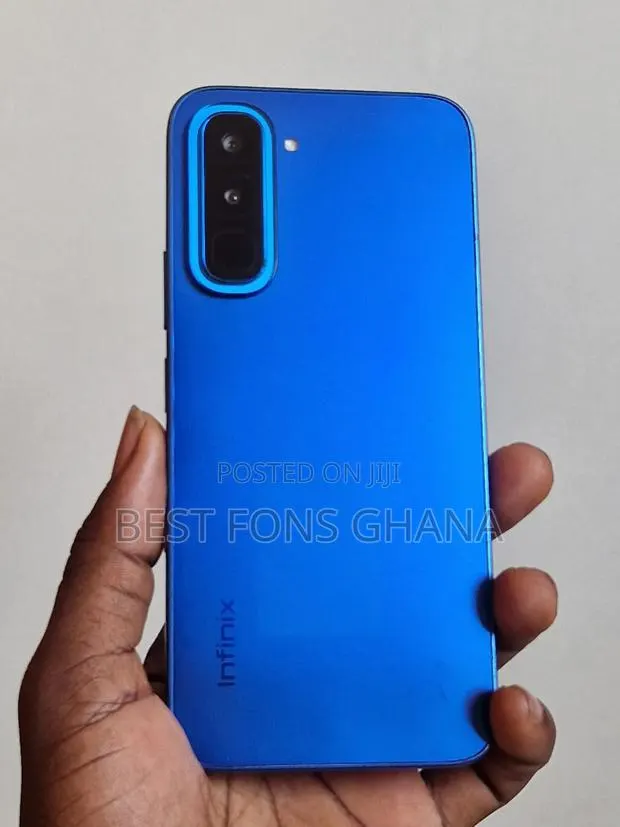 Infinix Hot 70 128 GB Blue · Photo 1