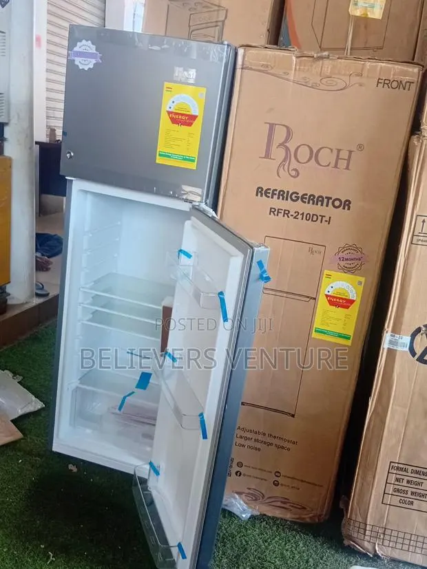 Roch 168l Refrigerator With Mechanical Temperature Control 168l · Photo 1
