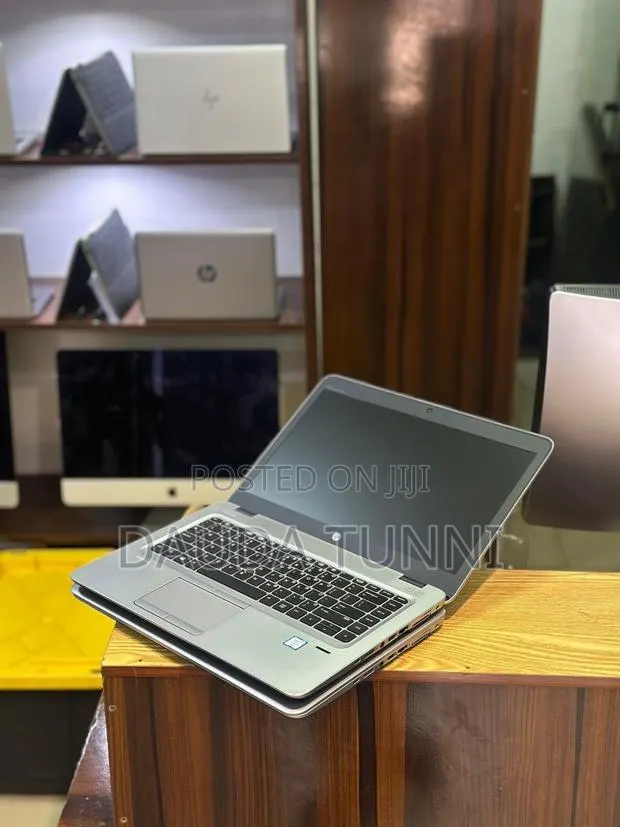New Laptop HP EliteBook 840 G3 8GB Intel Core i5 SSD 256GB · Photo 1