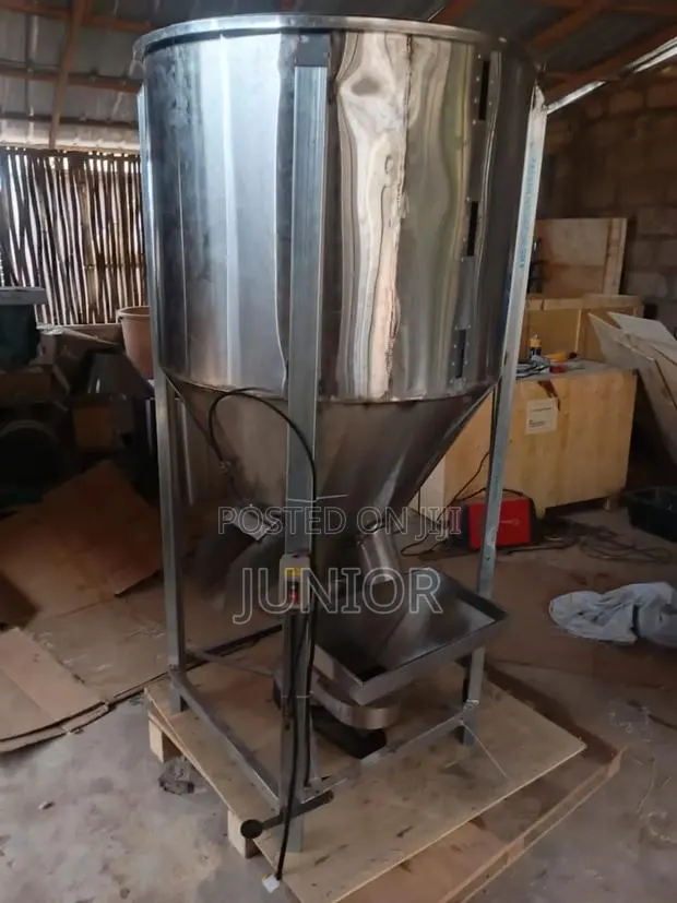 25kg Feed Mixer · Photo 1