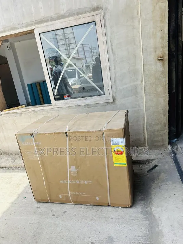 Lovely New Chest Freezer Single Door 281l Samsung · Photo 1