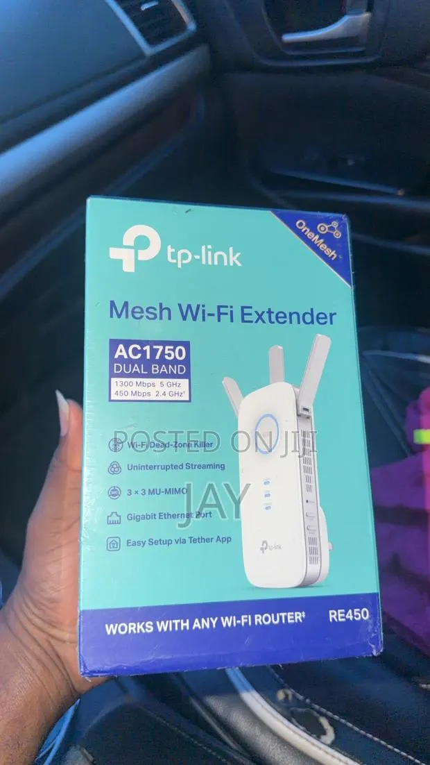 WiFi Extender AC 1750 Tp Link · Photo 1