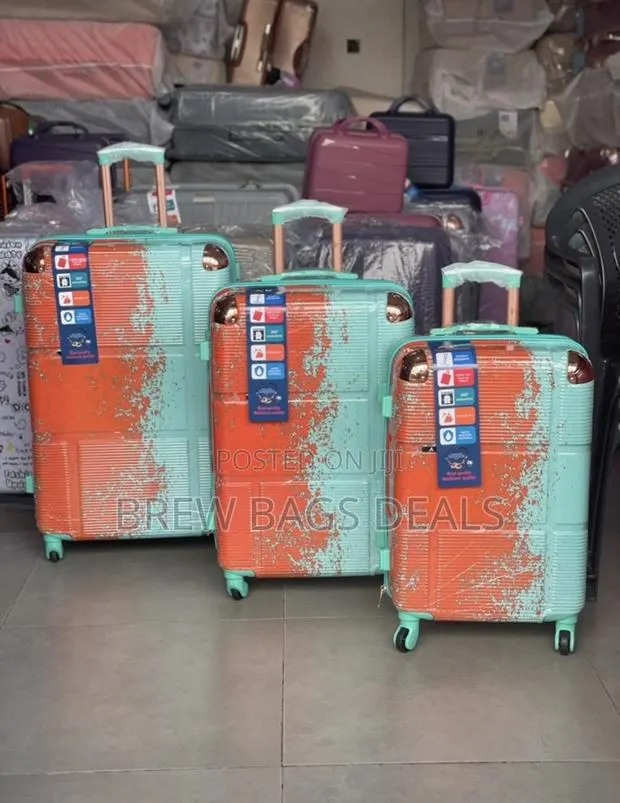 Premium Quality Ak 3set Rare Designer Unbreakable Traveling Bag · Photo 1