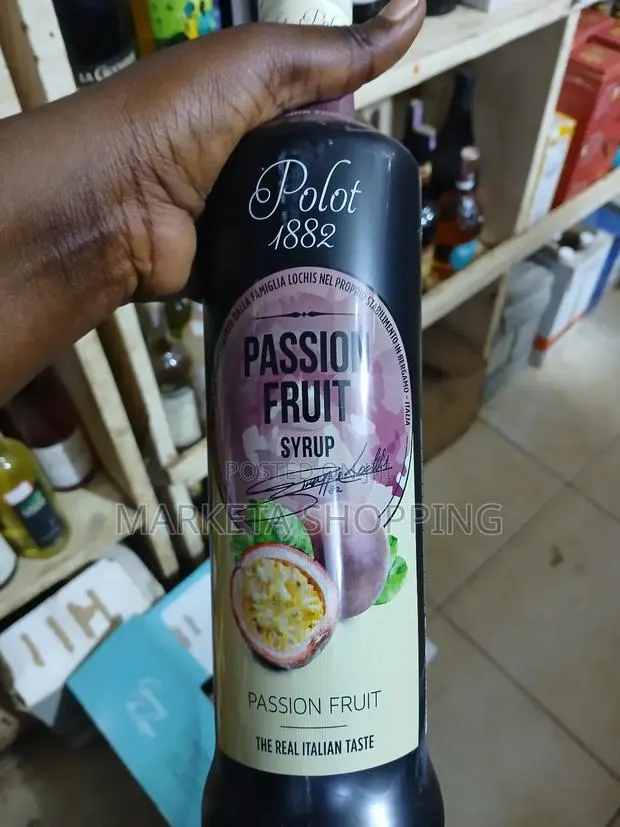 Polot 1882 Passion Fruit Syrup 750ml · Photo 1
