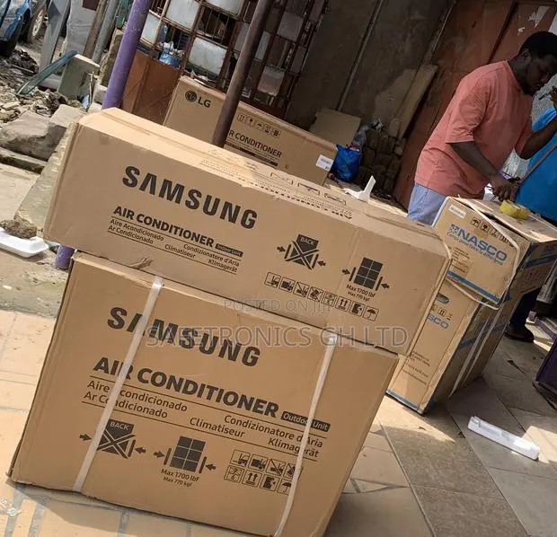 Experience Pure Inverter 1.5 Horsepower Samsung AC · Photo 1