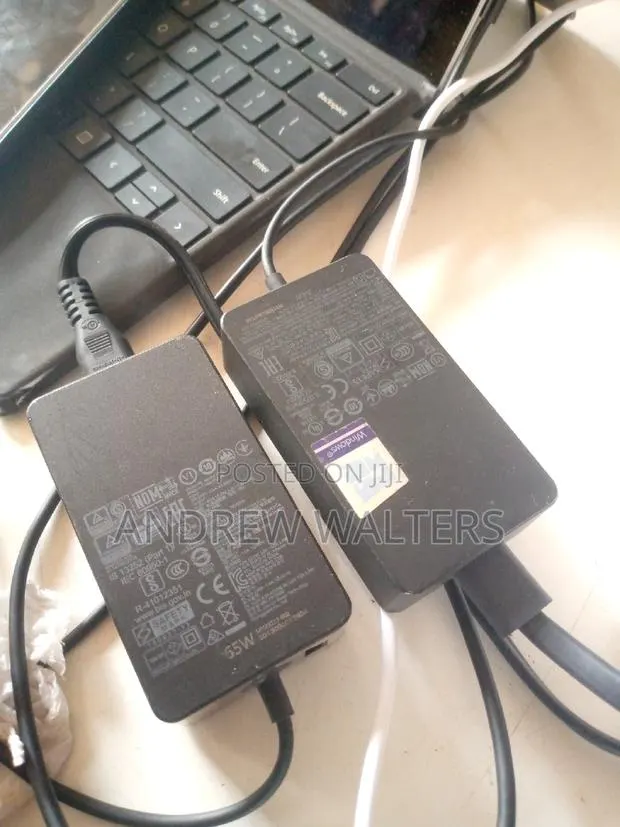 Microsoft Surface Pro Charger · Photo 1
