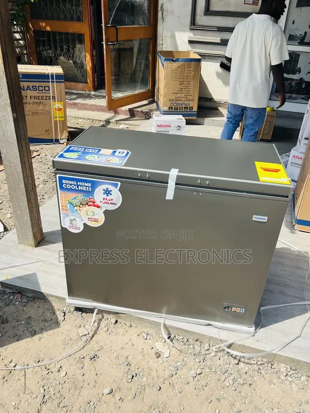Quality Sleek Chest Freezer Single Door 100l Grey Nasco · Photo 1