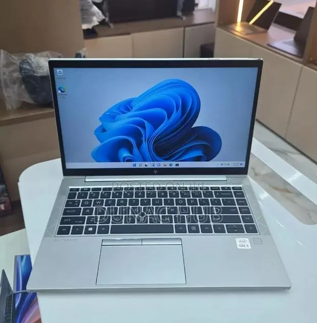 Laptop HP EliteBook 840 G7 8GB Intel Core i5 SSD 256GB · Photo 1