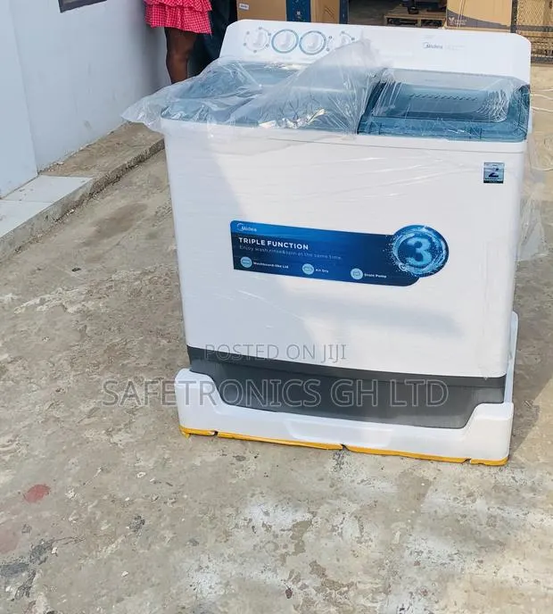 AquaClean Fast 18kg TopLoad Midea WashingMachine · Photo 1