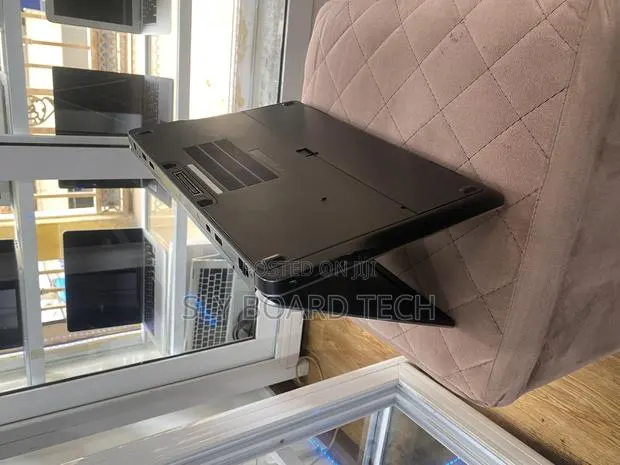 Laptop Dell Latitude E7450 8GB Intel Core i5 SSD 128GB · Photo 1