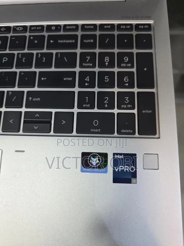 Laptop HP EliteBook 860 G9 16GB Intel Core I5 SSD 256GB · Photo 1