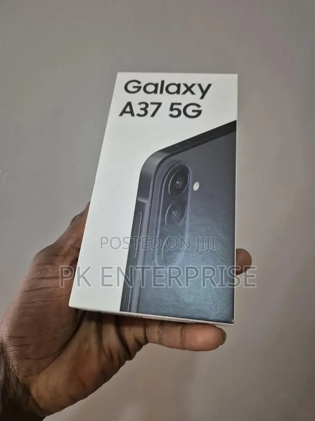 New Samsung Galaxy A37 128 GB Black · Photo 1
