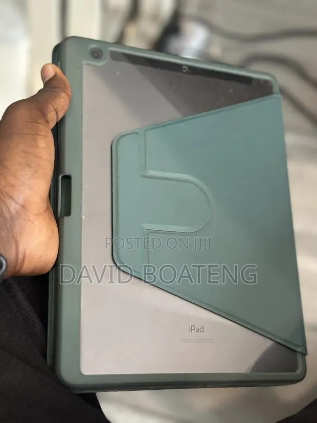 Apple iPad Wi-Fi +3G 32 GB Gray · Photo 1