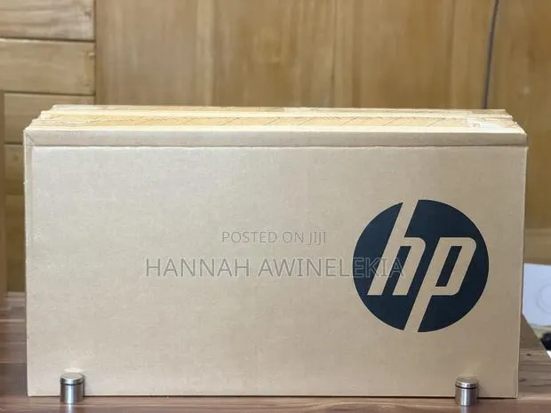 New Laptop HP 15 8GB AMD Ryzen 5 SSD 512GB · Photo 1