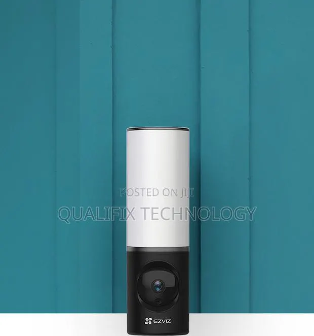Smart Outdoor Camera · Photo 1