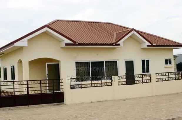 Furnished 2bdrm House in Ghana Flag for rent · Photo 1