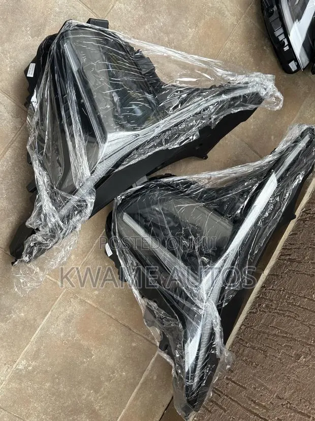 Sorento 2025 Headlight Pair · Photo 1
