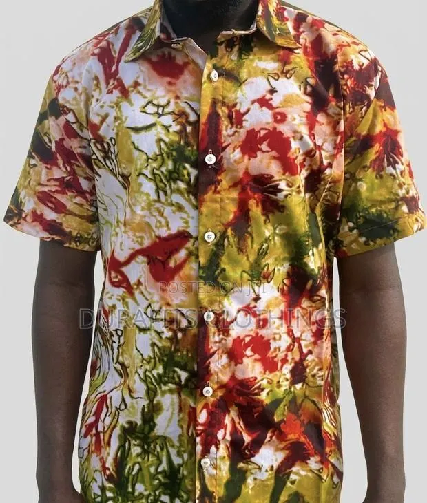Men’S Handmade Batik Short Sleeve Button-Down Shirt · Photo 1