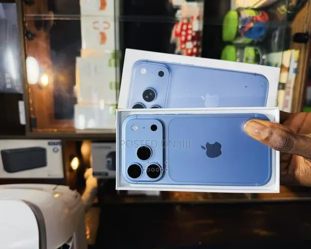 New Apple iPhone 18 Pro Max 512 GB Blue · Photo 1