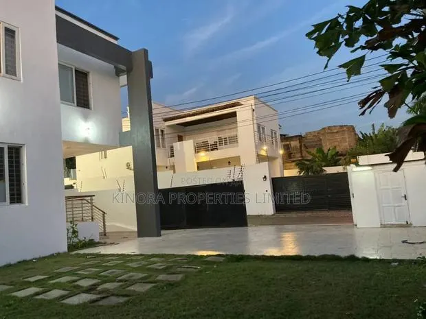 5bdrm Duplex in Dzorwulu, Dworwulu for rent · Photo 1